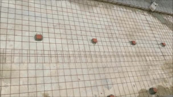 村道重铺路面 安达卢西亚村街混凝土基座浇注钢丝网 — 图库视频影像