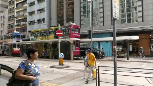 Hong Kong Cina Novembre 2019 Tram Due Piani Che Attraversa — Video Stock