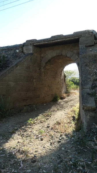 Sottopasso Ferroviario Rurale Vicino Fiume Guadalhorce Alora Andalusia — Foto Stock