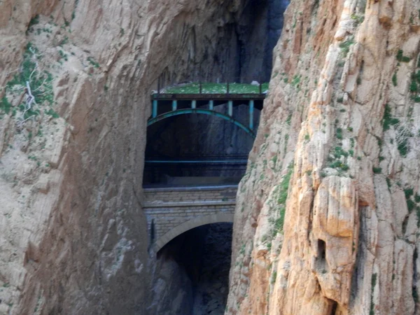 Kolejowej i tunel w gorge w El Chorro — Zdjęcie stockowe