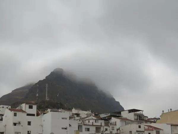 Niebla sobre Alora Village —  Fotos de Stock