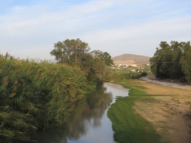 Güneş Guadalhorce Nehri üzerinde