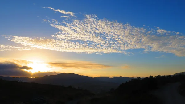 Nuvens ao nascer do sol — Fotografia de Stock