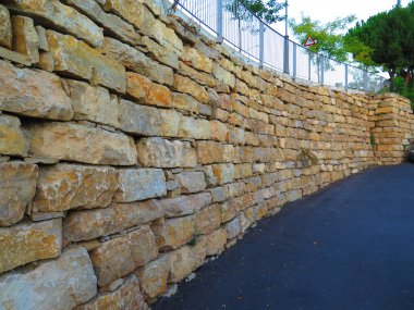 Taş duvar istinat