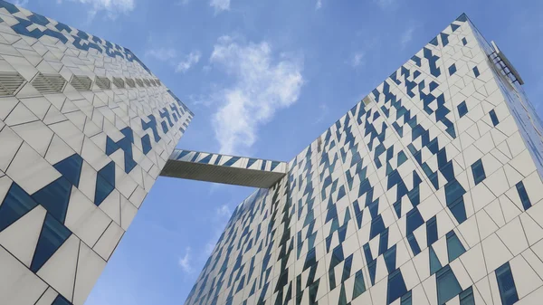 Fütüristik otel binası