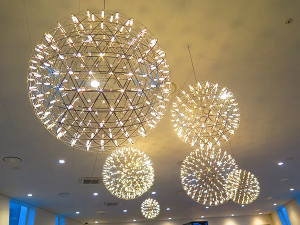 Dekoratif tavan armatürü