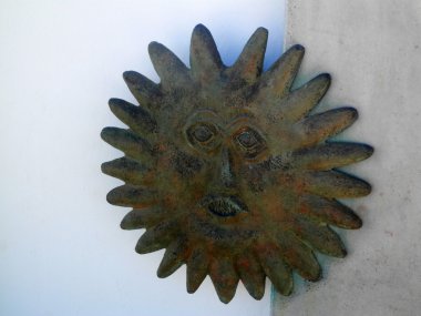 duvar üzerinde güneş