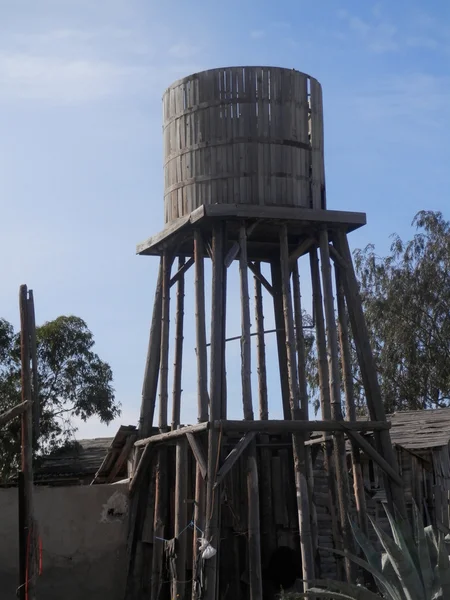 Drewniana wieża ciśnień — Zdjęcie stockowe