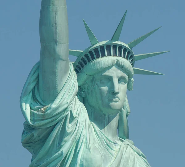 Close Image Statue Liberty Face Crown Sunny Day Pure Blue — Stock Photo, Image