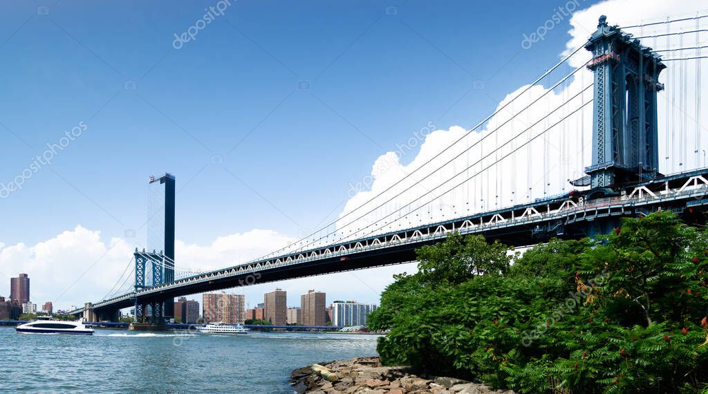 Manhattan bridge from below. Brooklyn, New-York, United States