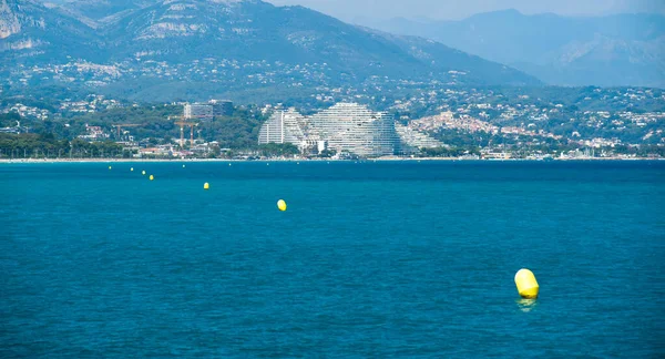 Buildings Beach Villeneuve Loubet French Riviera Blue Mediterranean Sea Foreground — Stock Photo, Image