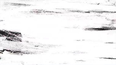 Beyaz grunge dokusu arka plan, kaba yatay boya darbeleri, soyut tuval çizilmiş, yüksek kontrast sıkıntılı yüzey ham analog doku