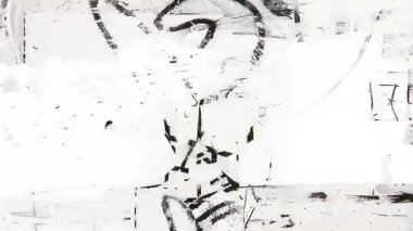 Minimum beyaz çizik arka plan dokusu, toz parçacıkları ile ince siyah aşınma çizgileri, sıkıntılı kağıt yüzeyi, klasik analog film hasarı örtüsü, soyut monokrom grunge dokusu