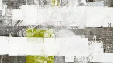 Soyut yatay grunge kolaj dokusu, kirli boya ve lekeli katmanlı beyaz şeritler, yırtık kağıt etkisi, kaba karışık medya kompozisyonu, sıkıntılı analog arka plan, endüstriyel sanat yüzeyi