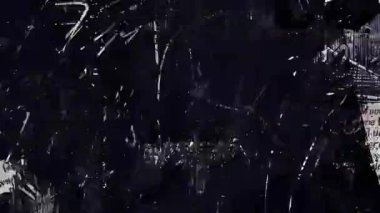 Ağır çizikler, ezilmiş gölgeler, analog gürültü, hasarlı yüzey katmanları, kirli endüstriyel kolaj arka planı, sıkıntılı siyah doku, yıpranmış malzeme, sinematik kumlu kaplama, ham deneysel zemin