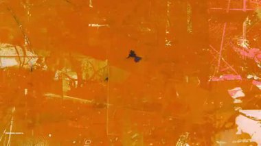 Turuncu grunge desen arka plan, çizilmiş film yüzeyi, bozulmuş boya örtüsü, analog gürültü, soyut şehir duvarı, antika kirli tuval, kaba yüzey çizikleri, sıcak turuncu renk hasarı dokusu