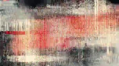 Kırmızı ve bej arıza dokusu, yoğun dikey tarama çizgileri, soyut grunge arkaplan, dijital bozulma deseni, analog parazit örtüsü, çizilmiş film etkisi