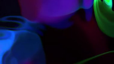 Soyut neon renk gradyan ışık sızıntısı arka plan, parlak parlak mavi sıvı şekiller, canlı modern sıvı hareket dokusu, koyu arkaplan üzerinde yumuşak parlak karışım