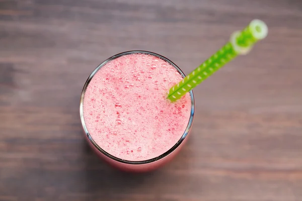 Batido de melancia em um copo — Fotografia de Stock