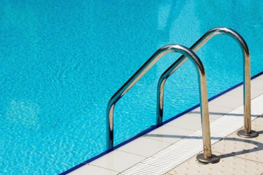 Yüzme Havuzu Küpeşte ile