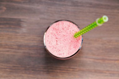 Bardakta karpuz püresi