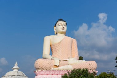 Kande Vihara Tapınağındaki Yüce Buda, Sri Lanka