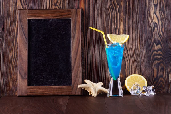 Cocktail bleu Hawaï — Photo