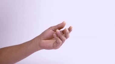 Avuç içi, baş parmak masajı ve kalan 4 parmağın ödemesi isteniyor.