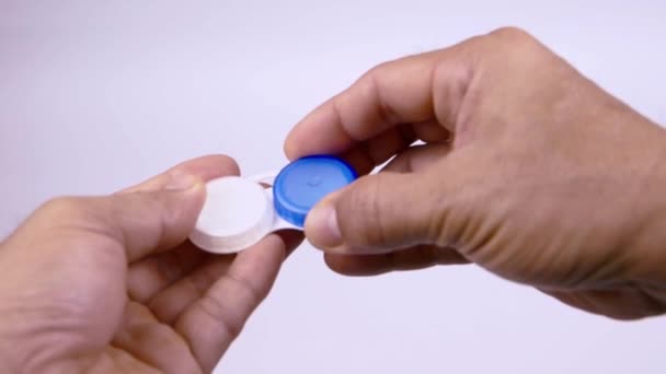 Man Finger Open Box Contact Lenses Close Video — Stok Video