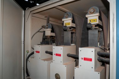 Geniş kemer zımparalama makinesi, Makine talimatları etiketi