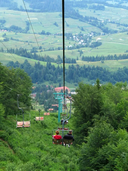 Descente Montagne Téléphérique Sur Fond Des Hauts Plateaux Des Carpates — Photo