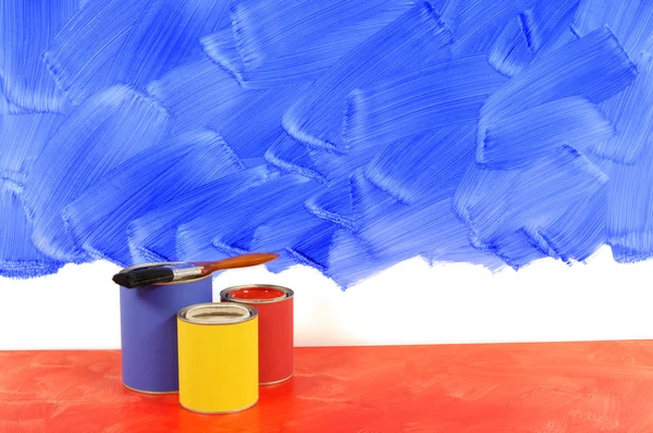 Delvis målade blå vägg — Stockfoto