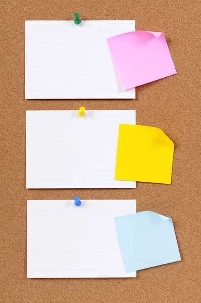 Index cards with sticky notes — Stock Photo, Image