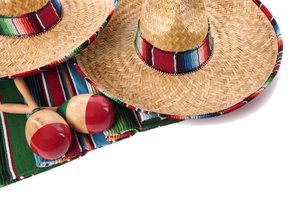 Мексиканское одеяло и сомбреро — стоковое фото