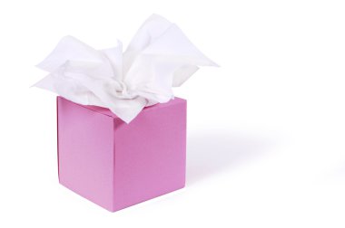 Pembe doku kutusu