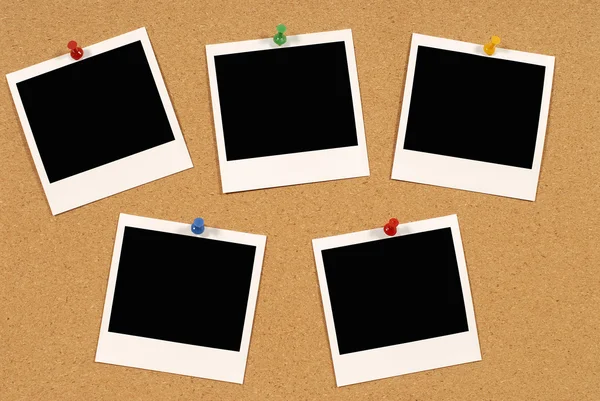 Prikbord met polaroids — Stockfoto