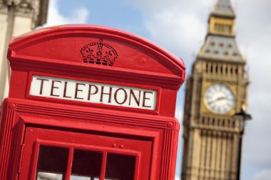 Telefon kulübesi ile Big Ben