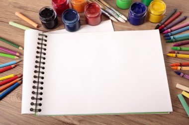 Okul malzemeleri boş Sanat kitap ile