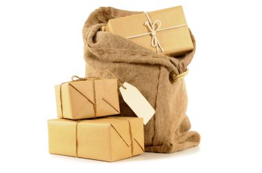 Posta çuvalı kaydırılan paketleri ile