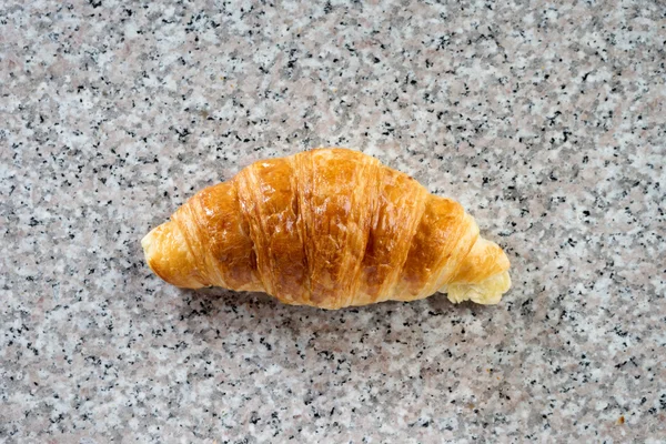 Panadería de croissant en mármol gris — Foto de Stock