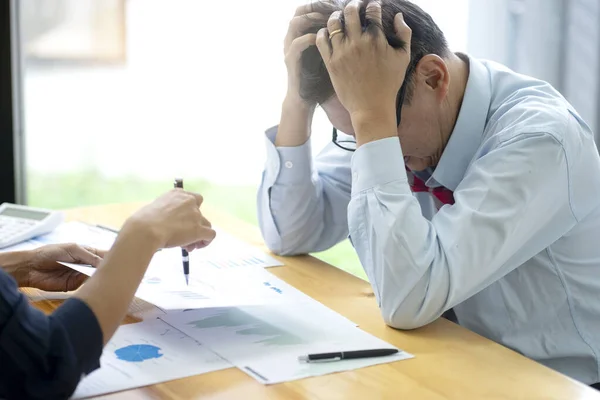 Chefen Eller Personalen Mår Dåligt Och Besviken När Han Dömdes — Stockfoto