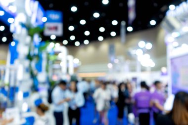 Serginin bulanık görüntüsü Ticaret Fuarı fuar salonu iş geçmişi para iş fuarının bulanık