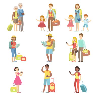 Çanta ve kameralar koleksiyonu ile mutlu turist
