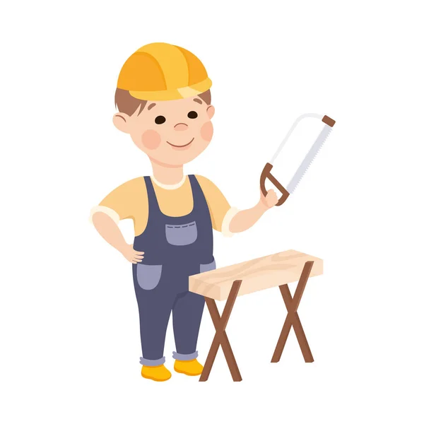 Leuke bouwer zagen Plank met zagen, Little Boy Carpenter Karakter in Harde Hoed en Blauwe Overalls met Bouwgereedschap Cartoon Style Vector Illustratie — Stockvector