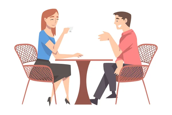 Άνδρας και γυναίκα κάθεται στο τραπέζι στο καφέ, πίνοντας καφέ και φλυαρία στυλ κινουμένων σχεδίων Εικονογράφηση διάνυσμα — Διανυσματικό Αρχείο