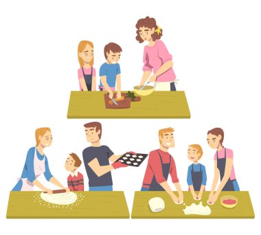 Mutfak Seti 'nde Mutlu Aileler Yemek Yapıyor, Aileler Çocuklarıyla ve Birlikte Yemek Yaparken Çizgi Film Tarzı Resimleri Yapıyor