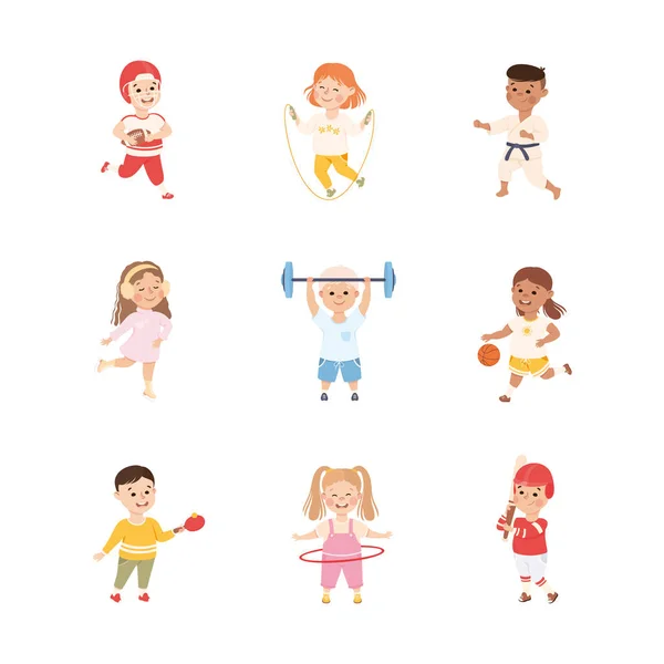 Kinder spielen verschiedene Sportarten, Jungen und Mädchen spielen Basketball, Baseball, Eislaufen, Seilspringen, Hantelheben, Aktive gesunde Lebensweise Cartoon Vector Illustration — Stockvektor