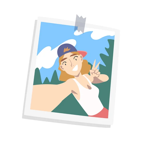 Cara de niña feliz en gorra de béisbol en impresión fotográfica o imagen selfie Vector Ilustración — Archivo Imágenes Vectoriales