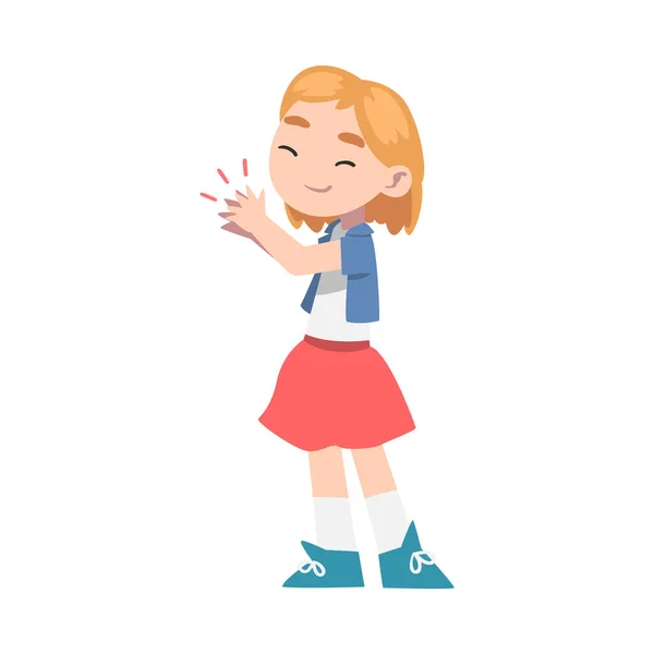 Linda niña feliz aplaudiendo sus manos, Adorable chica en vestido expresando disfrute, aprecio, deleite ilustración vectorial de estilo de dibujos animados — Vector de stock