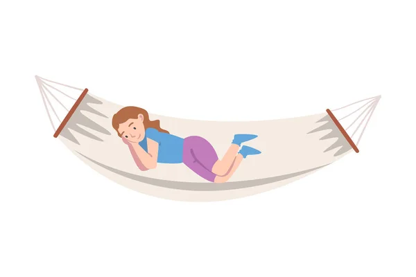 Petite fille allongée dans un hamac et au repos Illustration vectorielle — Image vectorielle